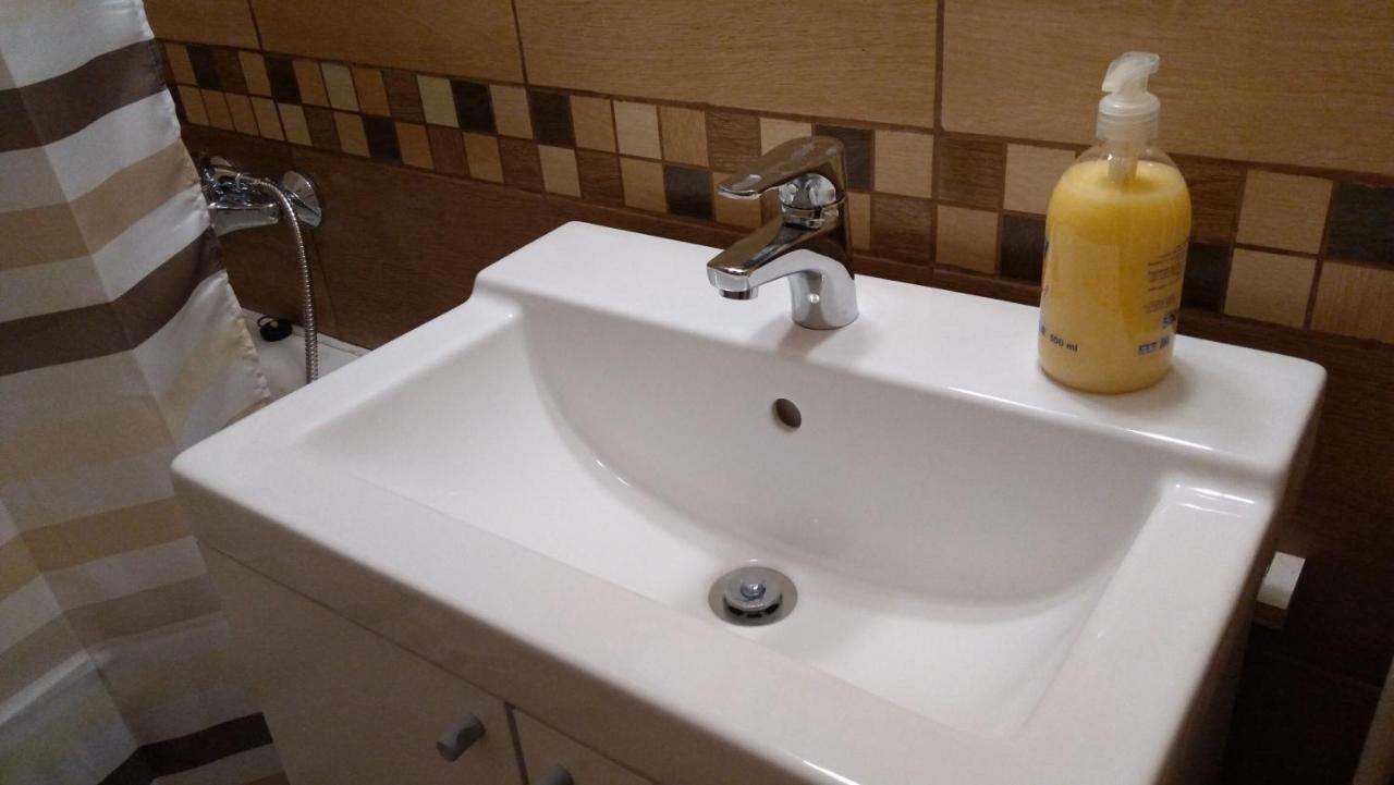 Gesztenyes Apartman 米什科尔茨 外观 照片